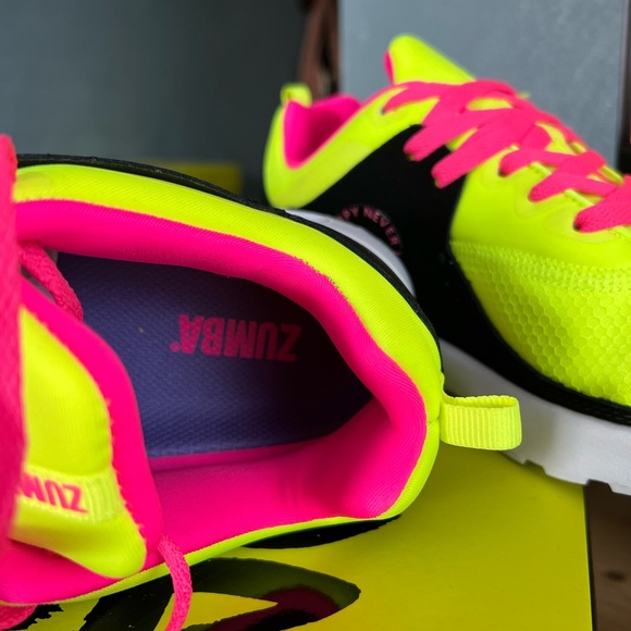 Zumba Air Boost 
Yellow - Picture 5 of 5